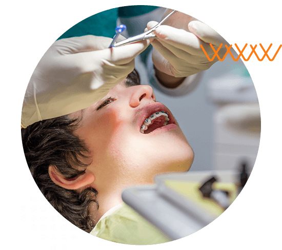 kid-during-braces-procedure